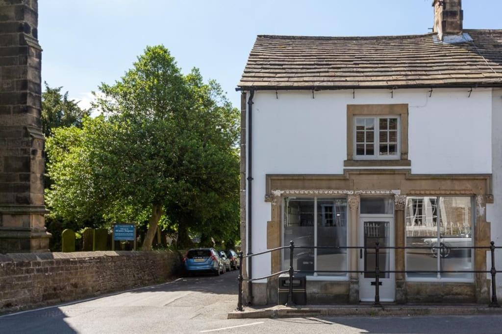 Holiday home Beautifully Renovated Old Sweet Shop *